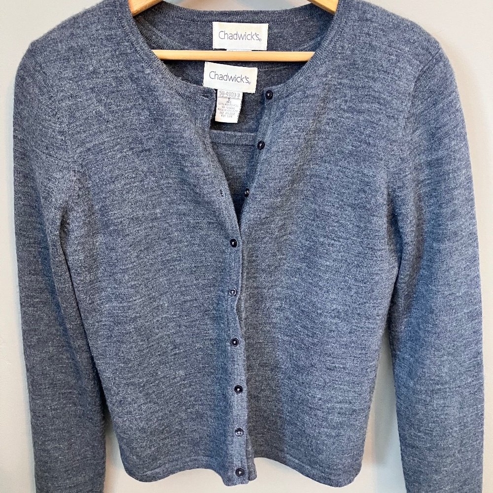 Chadwick’s 2-piece merino wool sweater set size small